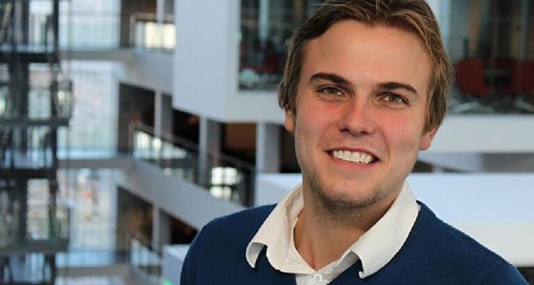 I 2014 satte Jesper Asmussen sig for at udvikle en større videnskabelig forståelse af globale forsyningskæder hos den danske vindmøllevirksomhed Vestas. Han fik finansiering fra Innovationsfonden og Vestas og startede projektet i 2015. 