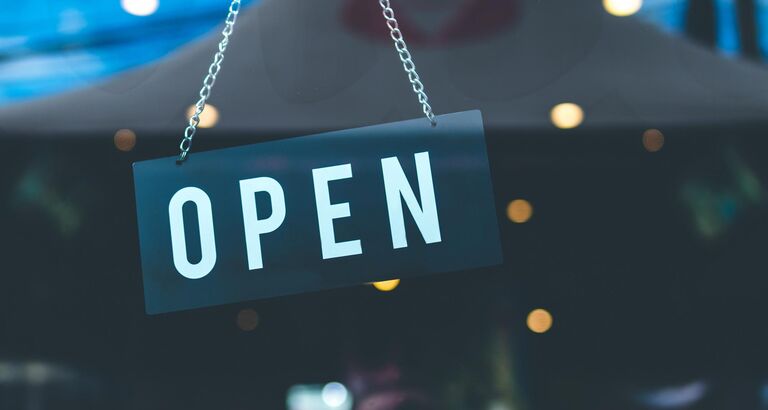 Åbent skilt 