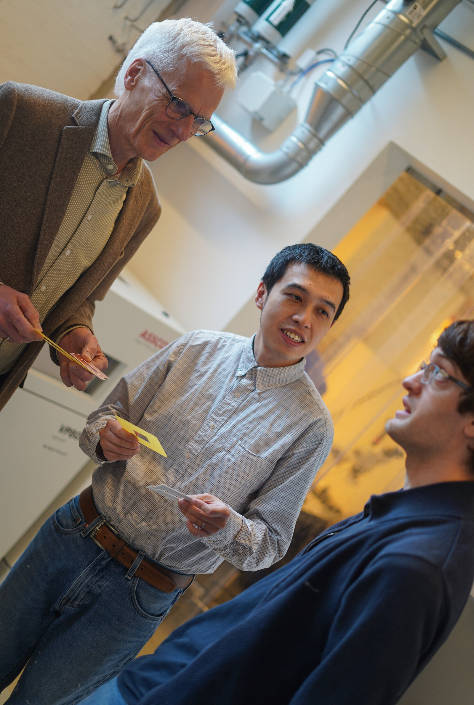 GreenMag-projektdeltagere i laboratorie