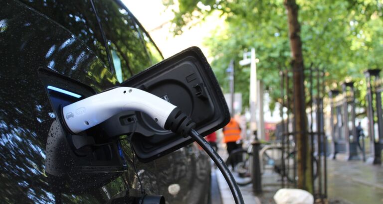 TOPChargE